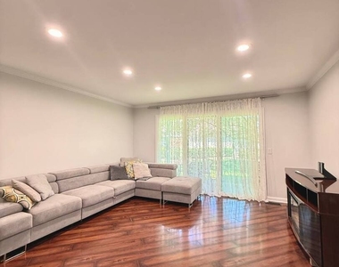 1168 Middlebury Lane - Photo Thumbnail 6