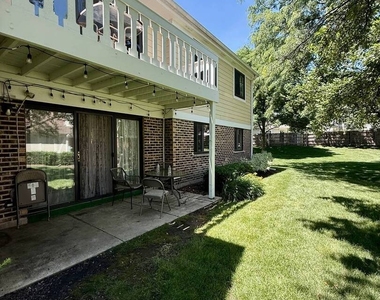 1168 Middlebury Lane - Photo Thumbnail 12