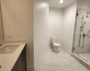 4428 N Sheridan Road - Photo Thumbnail 19