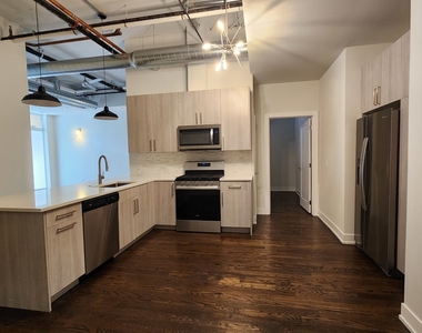 4428 N Sheridan Road - Photo Thumbnail 9