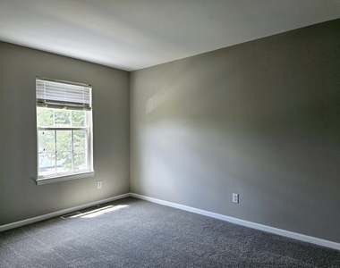 14127 Faulkner Court - Photo Thumbnail 12