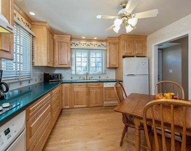 2322 Birchwood Avenue - Photo Thumbnail 4