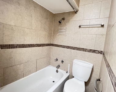 7024 S Wentworth Avenue - Photo Thumbnail 24
