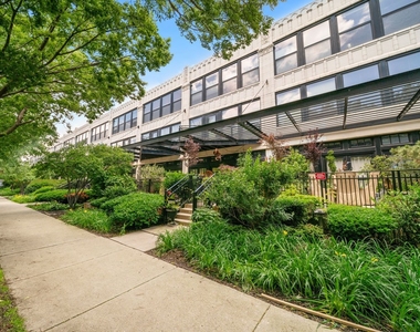 1070 W 15th Street - Photo Thumbnail 2