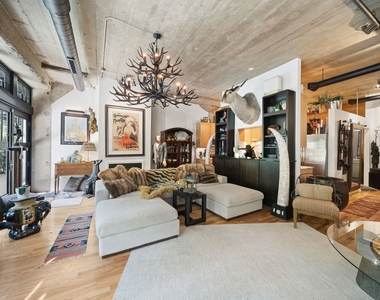 1070 W 15th Street - Photo Thumbnail 5