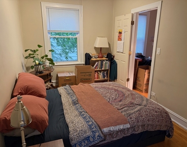 2418 N Western Avenue - Photo Thumbnail 4