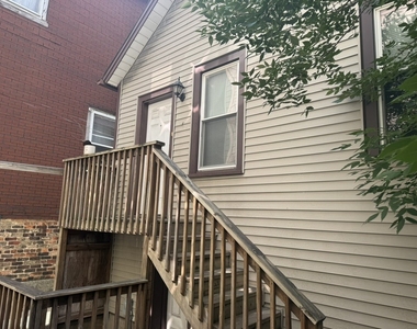 2418 N Western Avenue - Photo Thumbnail 1