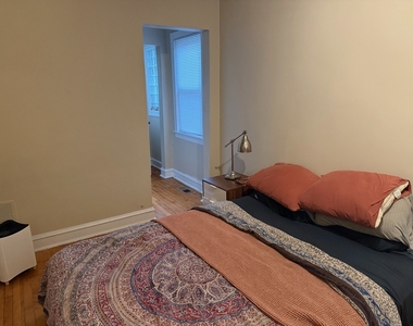 2418 N Western Avenue - Photo Thumbnail 5