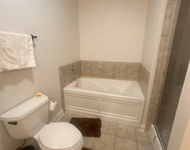 8 W Monroe Street - Photo Thumbnail 16