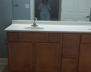 5911 W Corcoran Place - Photo Thumbnail 8