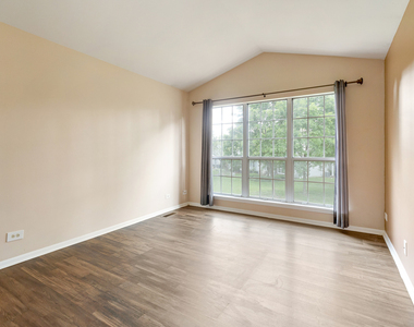 1175 Regency Drive - Photo Thumbnail 12