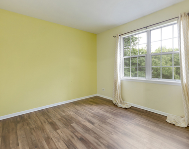 1175 Regency Drive - Photo Thumbnail 15