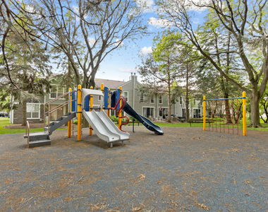 1175 Regency Drive - Photo Thumbnail 25