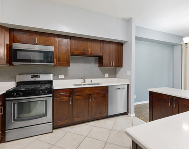 1175 Regency Drive - Photo Thumbnail 4