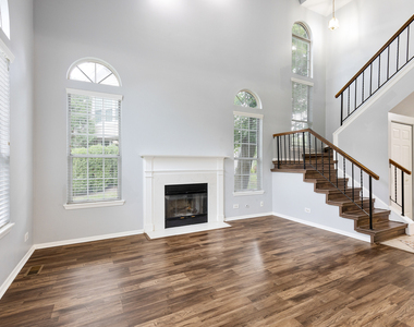 1175 Regency Drive - Photo Thumbnail 10