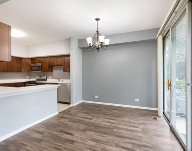 1175 Regency Drive - Photo Thumbnail 6