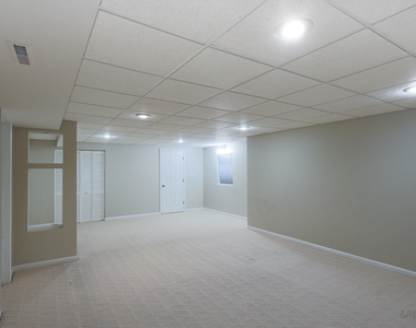 2436 Madiera Lane - Photo Thumbnail 22