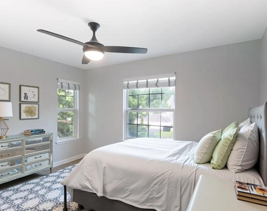 2436 Madiera Lane - Photo Thumbnail 10
