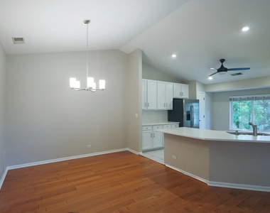 2436 Madiera Lane - Photo Thumbnail 4