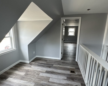18108 Oakwood Avenue - Photo Thumbnail 7