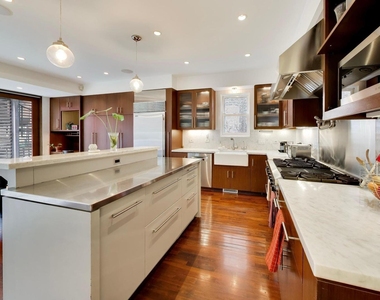 2010 W Bradley Place - Photo Thumbnail 11