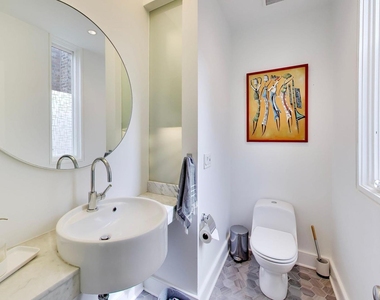 2010 W Bradley Place - Photo Thumbnail 21