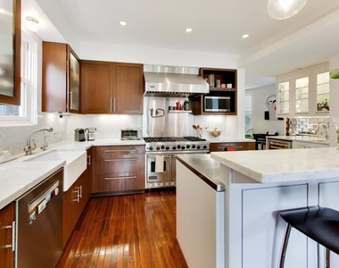 2010 W Bradley Place - Photo Thumbnail 13