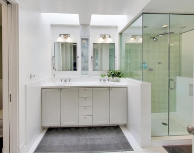 2010 W Bradley Place - Photo Thumbnail 26