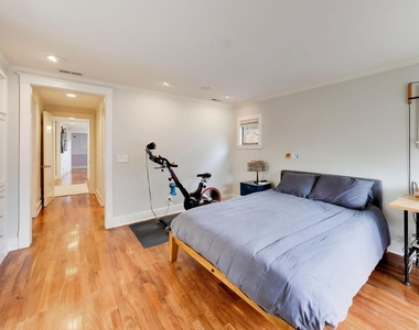 2010 W Bradley Place - Photo Thumbnail 24