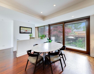 2010 W Bradley Place - Photo Thumbnail 15