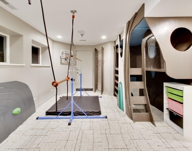 2010 W Bradley Place - Photo Thumbnail 44