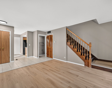 485 Nicole Drive - Photo Thumbnail 4