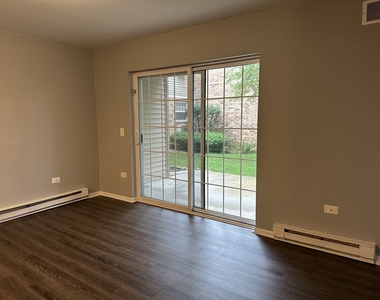 1545 W Crystal Rock Court - Photo Thumbnail 10