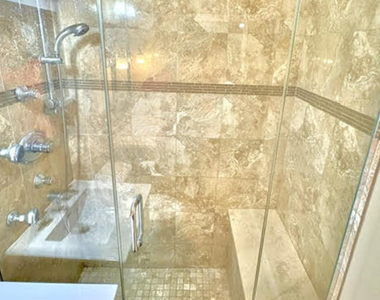 1360 N Sandburg Terrace - Photo Thumbnail 16