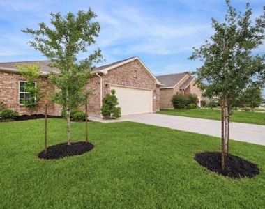 8711 Willet Street - Photo Thumbnail 1