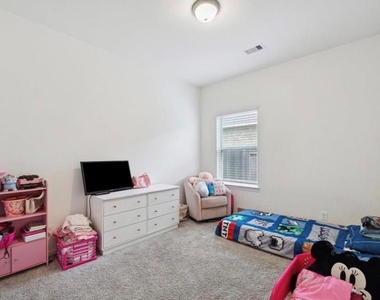 8711 Willet Street - Photo Thumbnail 8
