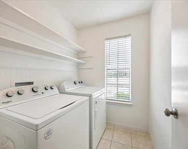 6645 Wanda Lane - Photo Thumbnail 17