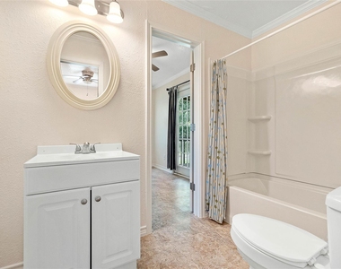 6717 Carver Avenue - Photo Thumbnail 7