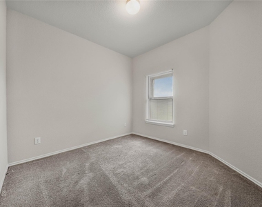 3602 Conquest Circle - Photo Thumbnail 12