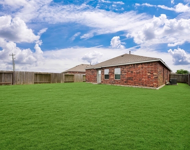 3602 Conquest Circle - Photo Thumbnail 16