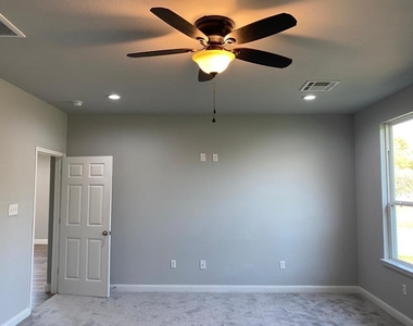 7655 Ameswood Road - Photo Thumbnail 7
