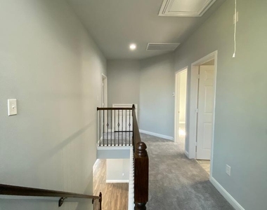 7655 Ameswood Road - Photo Thumbnail 12