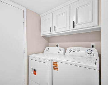 5328 Brownway Street - Photo Thumbnail 10