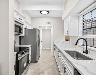 5328 Brownway Street - Photo Thumbnail 9