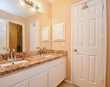 21219 Flat Creek Lane - Photo Thumbnail 11