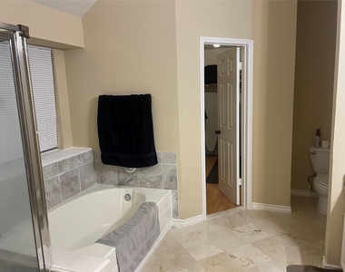 21219 Flat Creek Lane - Photo Thumbnail 7