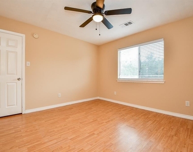 21219 Flat Creek Lane - Photo Thumbnail 10