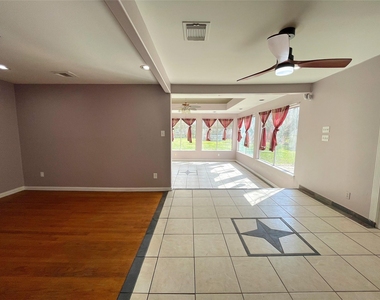 7230 Sims Drive - Photo Thumbnail 3