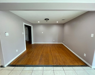 7230 Sims Drive - Photo Thumbnail 4