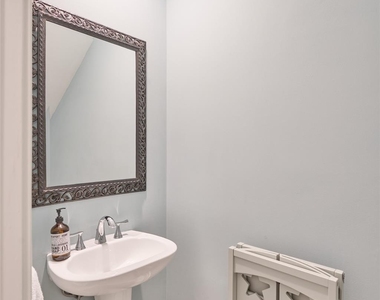 4028 Gramercy Street - Photo Thumbnail 11